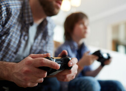 Почему вы должны играть в видеоигры со своими детьми